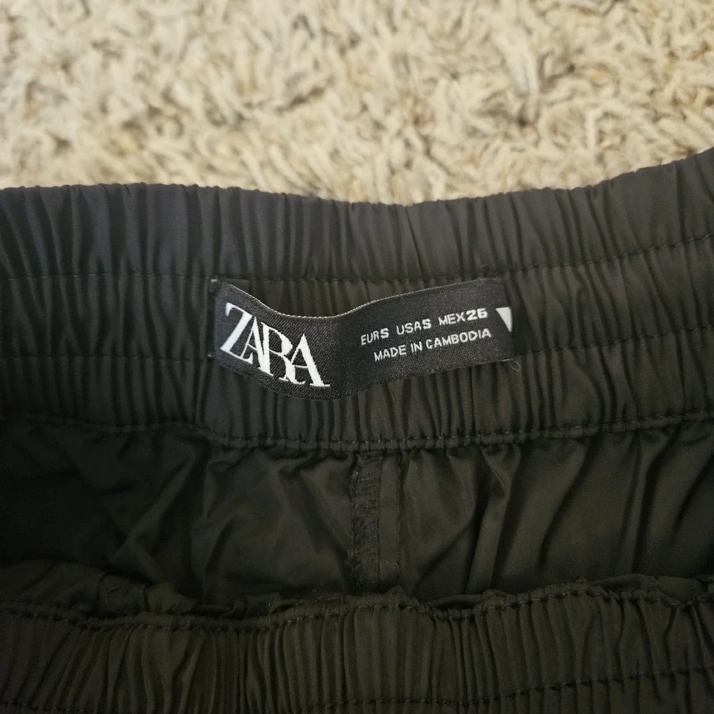 Zara Womens Black Small Athletic High Waist Shorts Black Zip Pockets Gym‎ Comfy